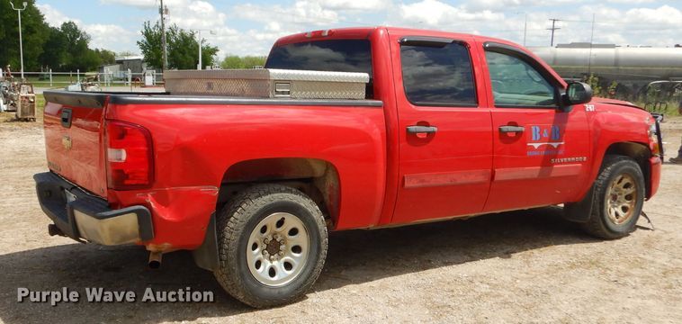 image for item GN9315 2008 Chevrolet Silverado 1500  Crew Cab pickup truck