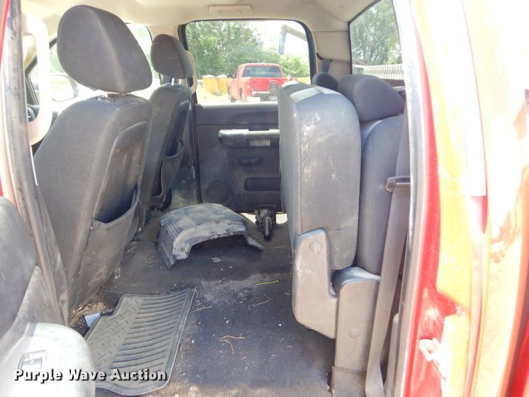 image for item GN9315 2008 Chevrolet Silverado 1500  Crew Cab pickup truck