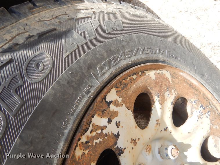 image for item GN9315 2008 Chevrolet Silverado 1500  Crew Cab pickup truck