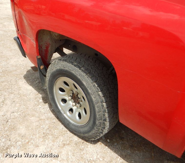 image for item GN9315 2008 Chevrolet Silverado 1500  Crew Cab pickup truck