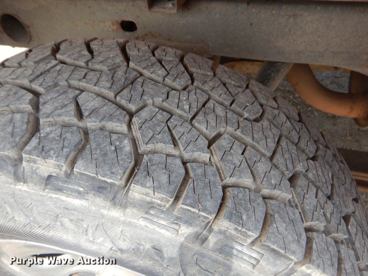 image for item GN9315 2008 Chevrolet Silverado 1500  Crew Cab pickup truck