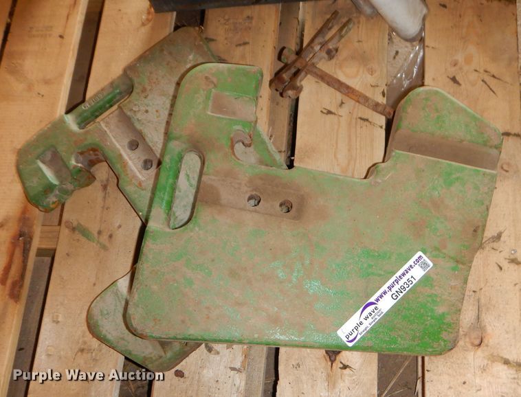image for item GN9351 (6) John Deere suitcase weights