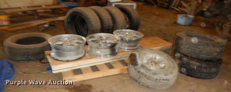 image for item GN9354 Tires and wheels