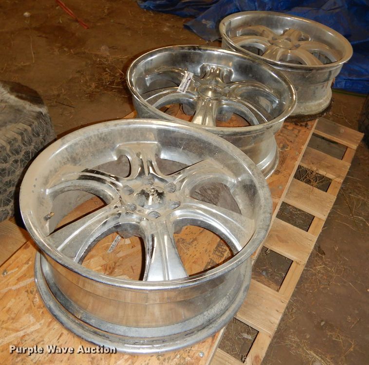 image for item GN9354 Tires and wheels