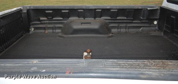 image for item GN9820 2015 Ford F350 Super Duty  Crew Cab pickup truck