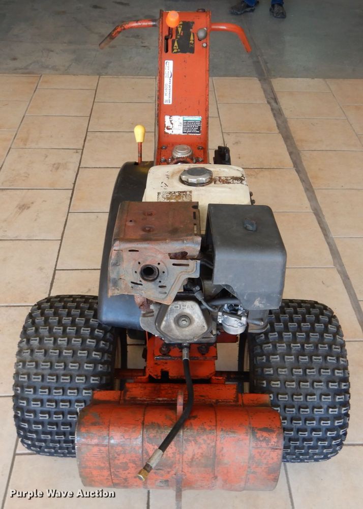 image for item GO9134 2000 Ditch Witch 100SX vibratory cable plow