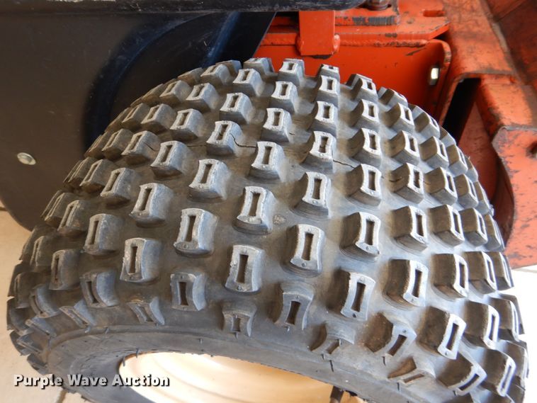 image for item GO9134 2000 Ditch Witch 100SX vibratory cable plow