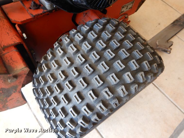 image for item GO9134 2000 Ditch Witch 100SX vibratory cable plow