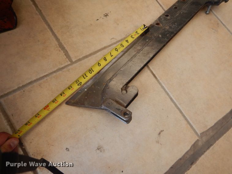 image for item GO9134 2000 Ditch Witch 100SX vibratory cable plow