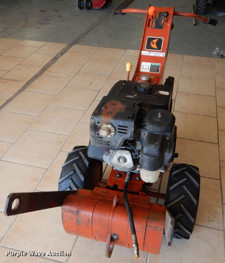 image for item GO9135 2002 Ditch Witch 100SX vibratory cable plow