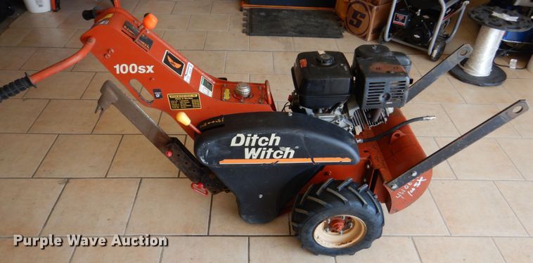 image for item GO9135 2002 Ditch Witch 100SX vibratory cable plow