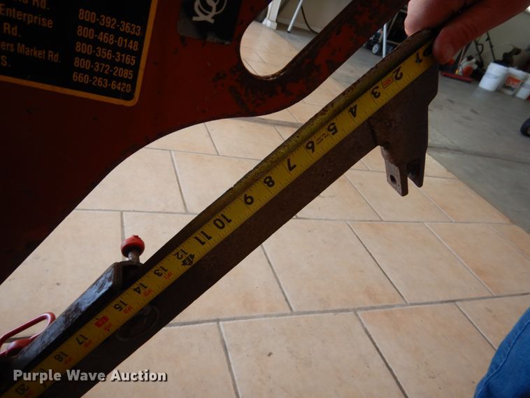 image for item GO9135 2002 Ditch Witch 100SX vibratory cable plow