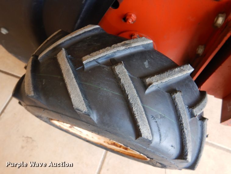 image for item GO9135 2002 Ditch Witch 100SX vibratory cable plow