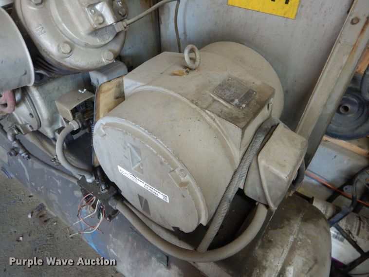 image for item GO9594 Ingersoll Rand T30 air compressor