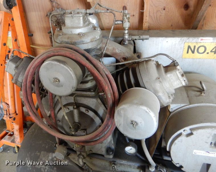 image for item GO9594 Ingersoll Rand T30 air compressor