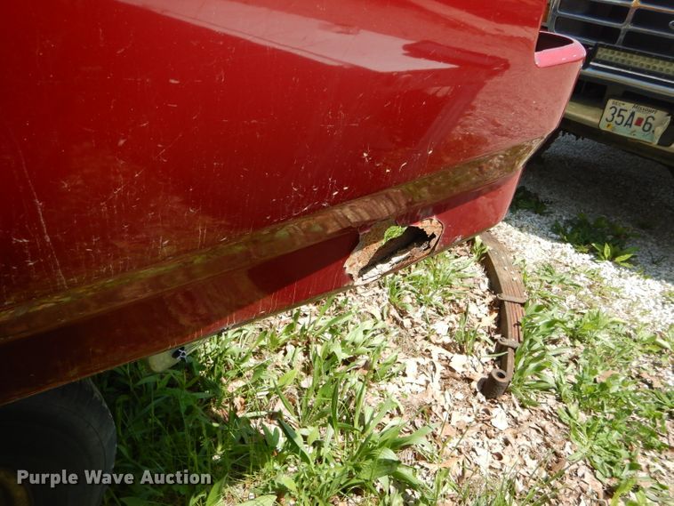 image for item GO9597 1997 Ford F250 pickup truck bed