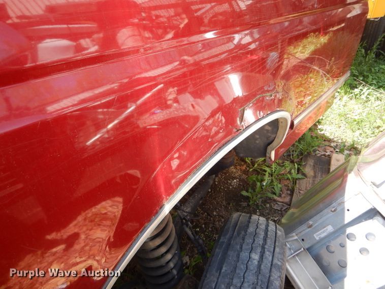 image for item GO9597 1997 Ford F250 pickup truck bed