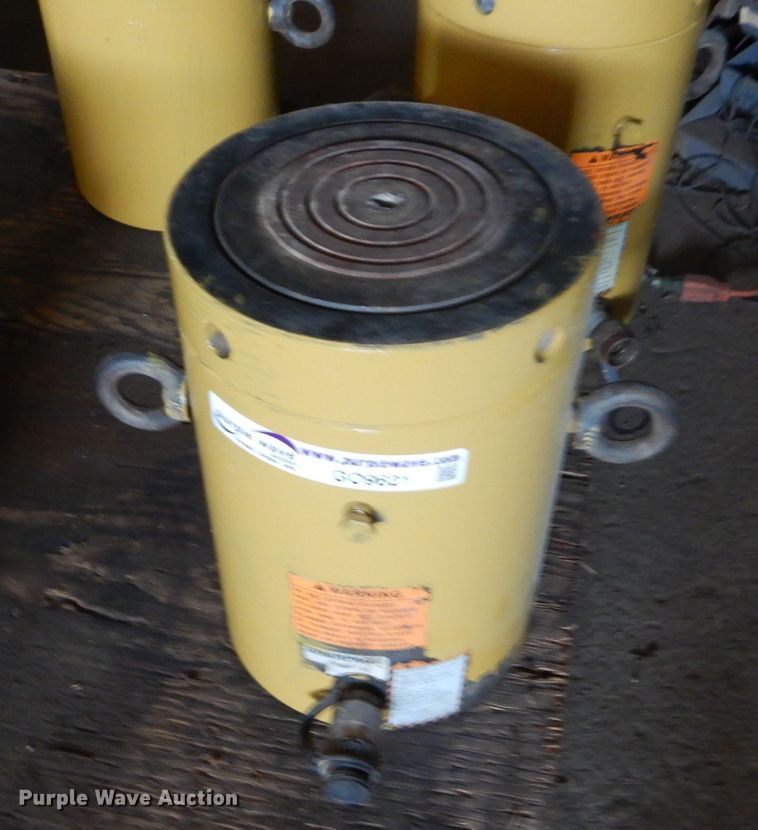 image for item GO9621 Enerpac hydraulic jack