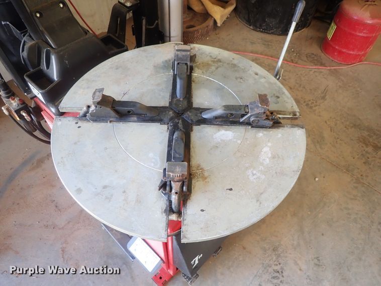 image for item GR9089 Snap-On EEWH311C tire machine