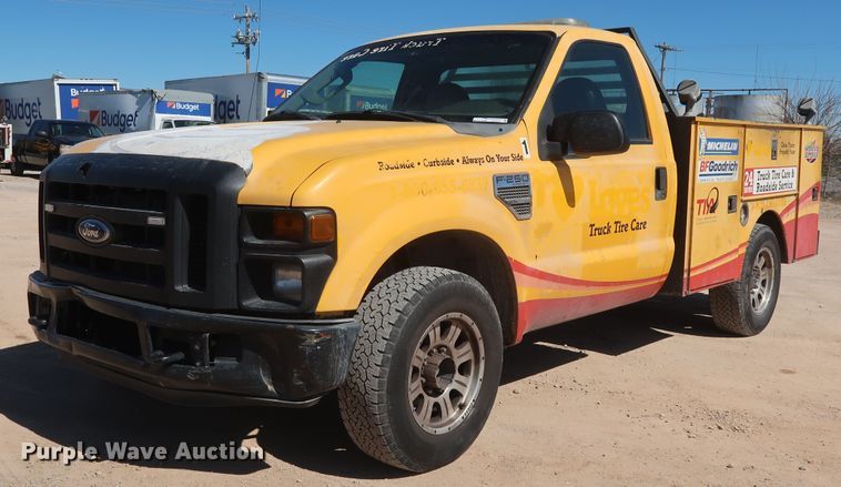 image for item GS9755 2008 Ford F250 Super Duty XL utility bed pickup truck