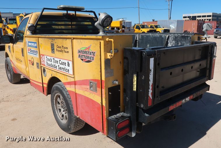 image for item GS9755 2008 Ford F250 Super Duty XL utility bed pickup truck