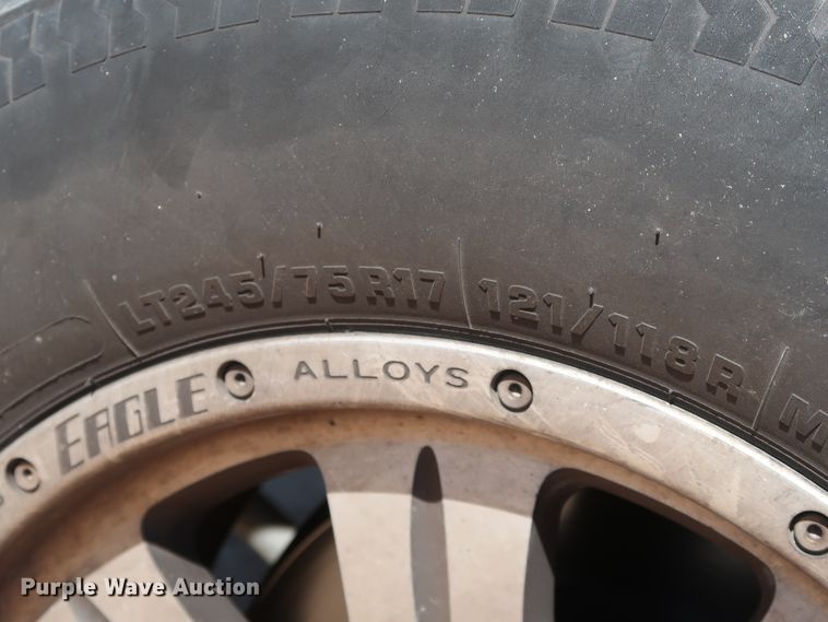 image for item GS9755 2008 Ford F250 Super Duty XL utility bed pickup truck