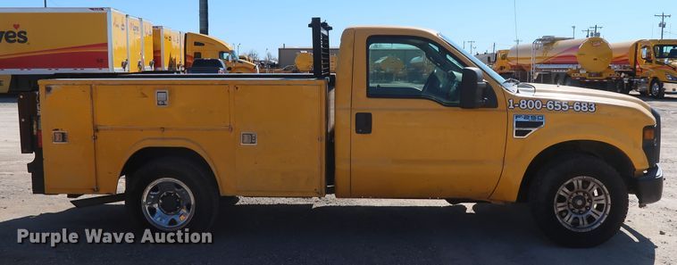 image for item GS9784 2008 Ford F250 Super Duty XL utility bed pickup truck