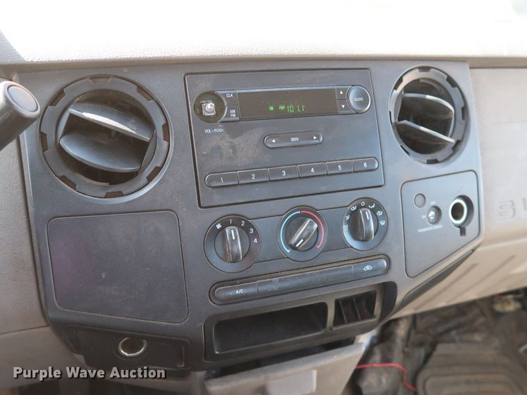 image for item GS9784 2008 Ford F250 Super Duty XL utility bed pickup truck