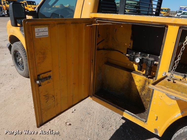 image for item GS9784 2008 Ford F250 Super Duty XL utility bed pickup truck