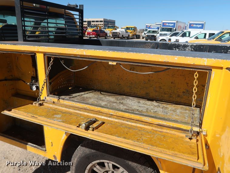 image for item GS9784 2008 Ford F250 Super Duty XL utility bed pickup truck