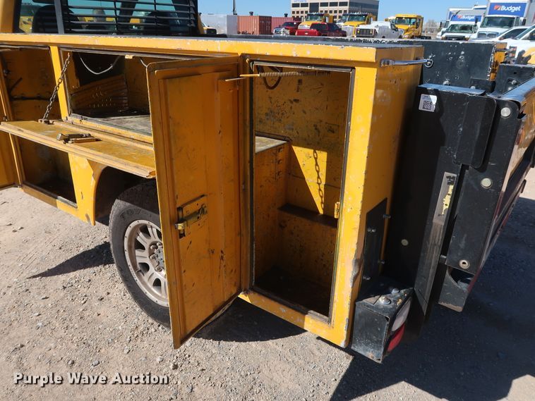 image for item GS9784 2008 Ford F250 Super Duty XL utility bed pickup truck