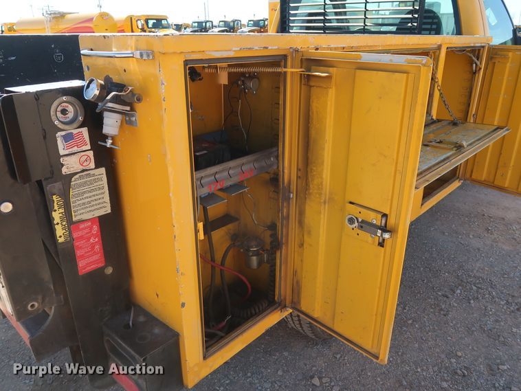 image for item GS9784 2008 Ford F250 Super Duty XL utility bed pickup truck