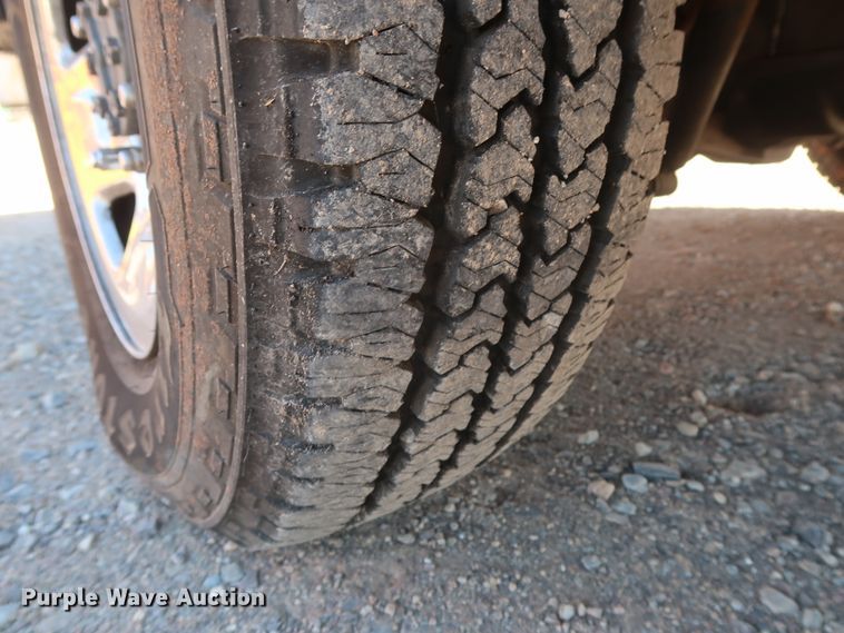 image for item GS9784 2008 Ford F250 Super Duty XL utility bed pickup truck