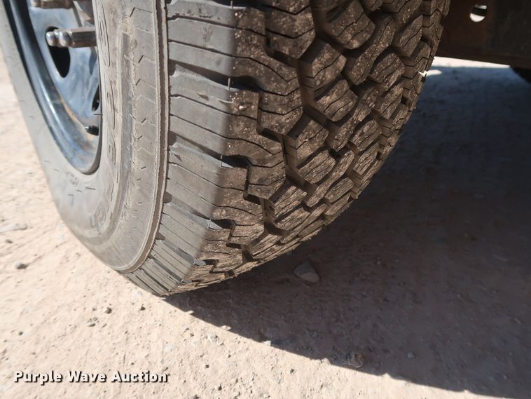 image for item GS9784 2008 Ford F250 Super Duty XL utility bed pickup truck