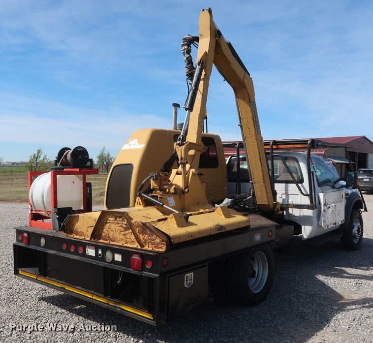 image for item GS9840 2008 Ford F550 Super Duty XLT flatbed truck with boom mower