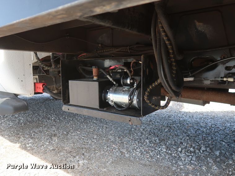 image for item GS9840 2008 Ford F550 Super Duty XLT flatbed truck with boom mower