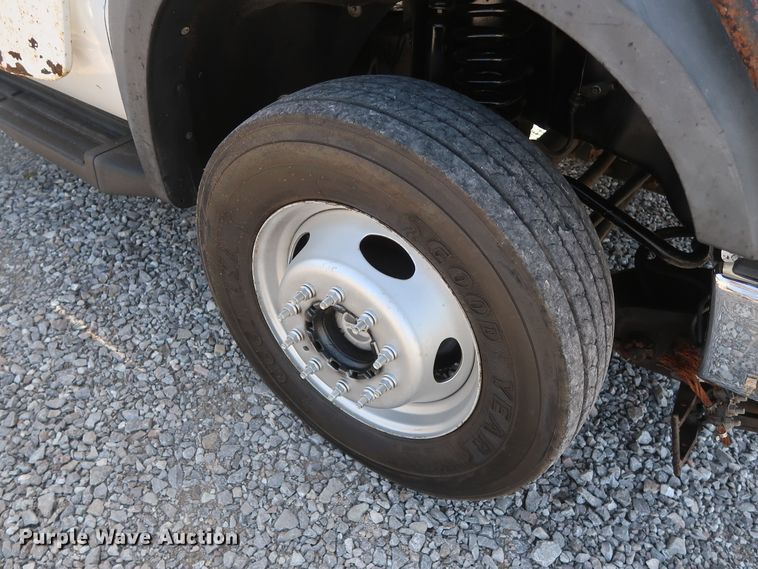 image for item GS9840 2008 Ford F550 Super Duty XLT flatbed truck with boom mower