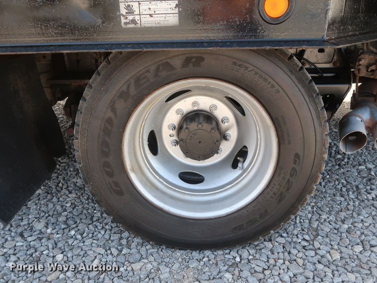 image for item GS9840 2008 Ford F550 Super Duty XLT flatbed truck with boom mower