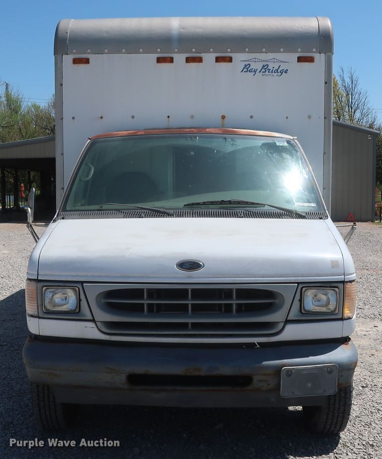 image for item GS9857 2002 Ford Econoline E350 Super Duty box truck