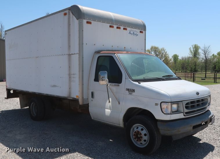 image for item GS9857 2002 Ford Econoline E350 Super Duty box truck