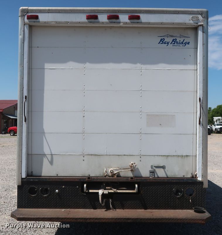 image for item GS9857 2002 Ford Econoline E350 Super Duty box truck