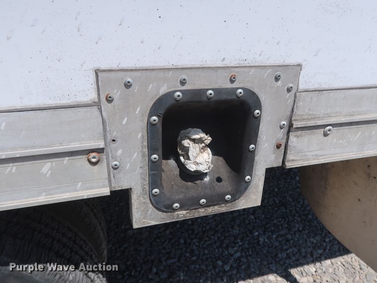 image for item GS9857 2002 Ford Econoline E350 Super Duty box truck