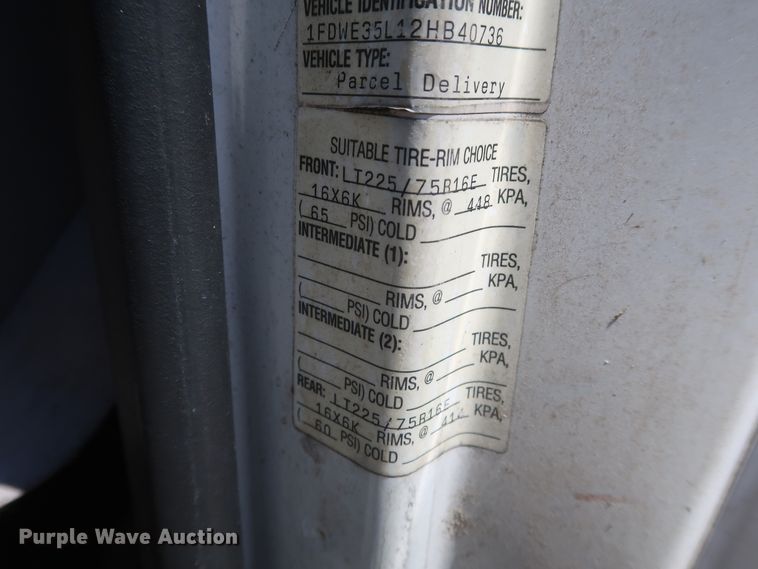 image for item GS9857 2002 Ford Econoline E350 Super Duty box truck
