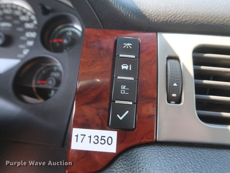 image for item GS9874 2011 Chevrolet Silverado 2500HD  Crew Cab utility bed pickup truck