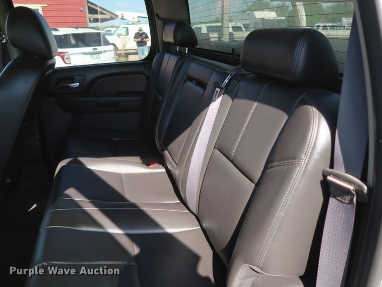 image for item GS9874 2011 Chevrolet Silverado 2500HD  Crew Cab utility bed pickup truck