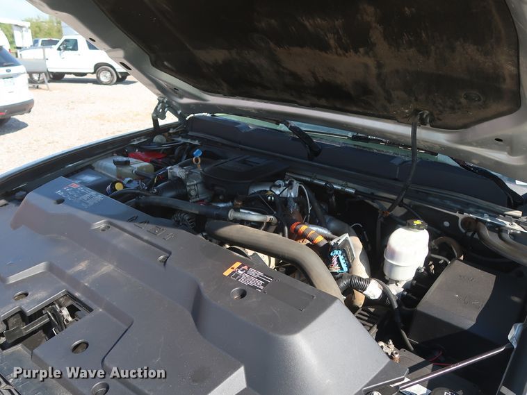 image for item GS9874 2011 Chevrolet Silverado 2500HD  Crew Cab utility bed pickup truck