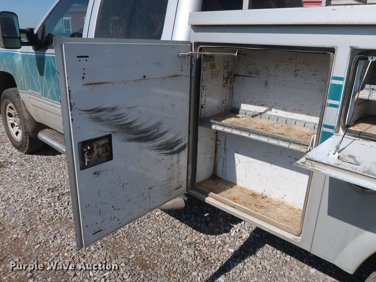 image for item GS9874 2011 Chevrolet Silverado 2500HD  Crew Cab utility bed pickup truck