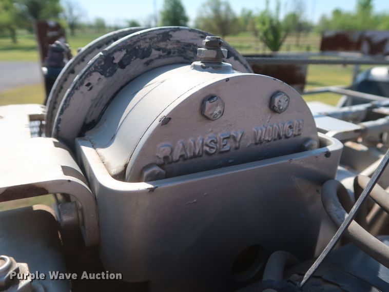 image for item GS9874 2011 Chevrolet Silverado 2500HD  Crew Cab utility bed pickup truck