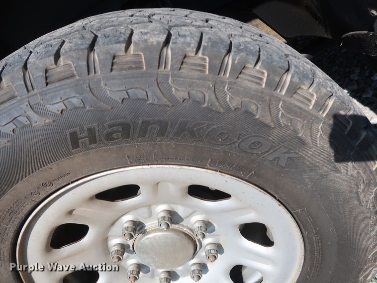 image for item GS9874 2011 Chevrolet Silverado 2500HD  Crew Cab utility bed pickup truck