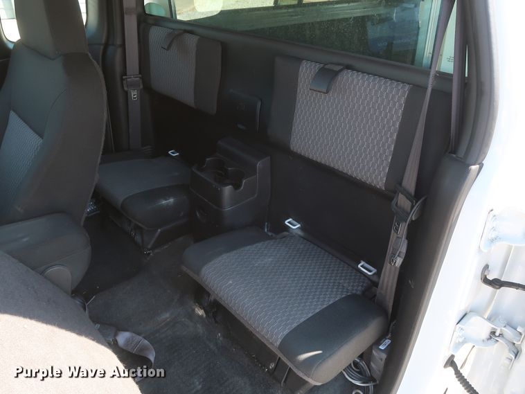 image for item GS9876 2010 Chevrolet Colorado  Ext. Cab pickup truck